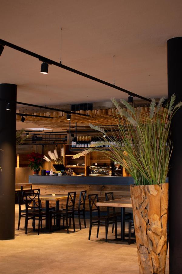 נובה פוננטה Hotel Leonard מראה חיצוני תמונה
